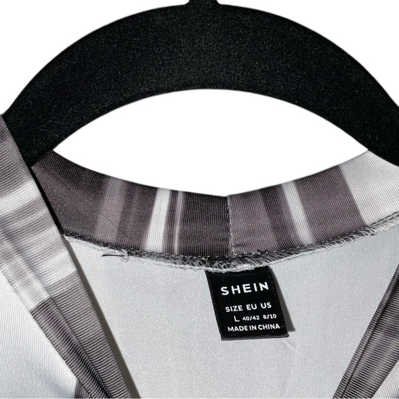 SHEIN Black and Cream Sleeveless Sheath Dress Mock Neck - Picture 2 of 4